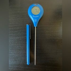 ThermoPop Digital Thermometer by Thermoworks